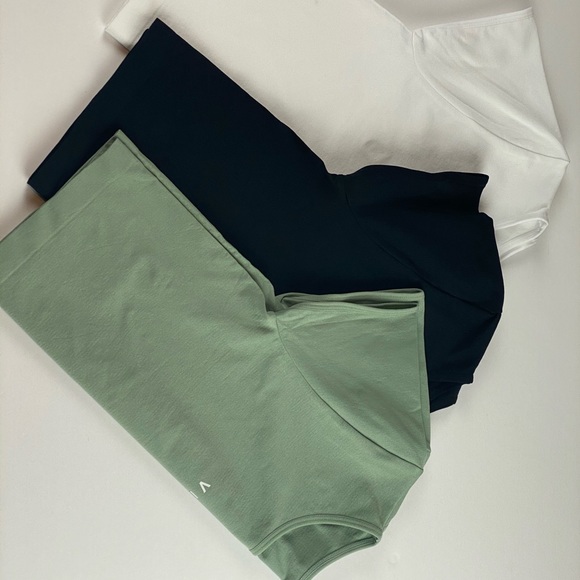 Crop tee - Picture 2 of 2